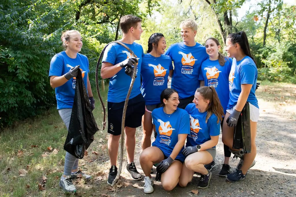 A group of cleanup volunteers