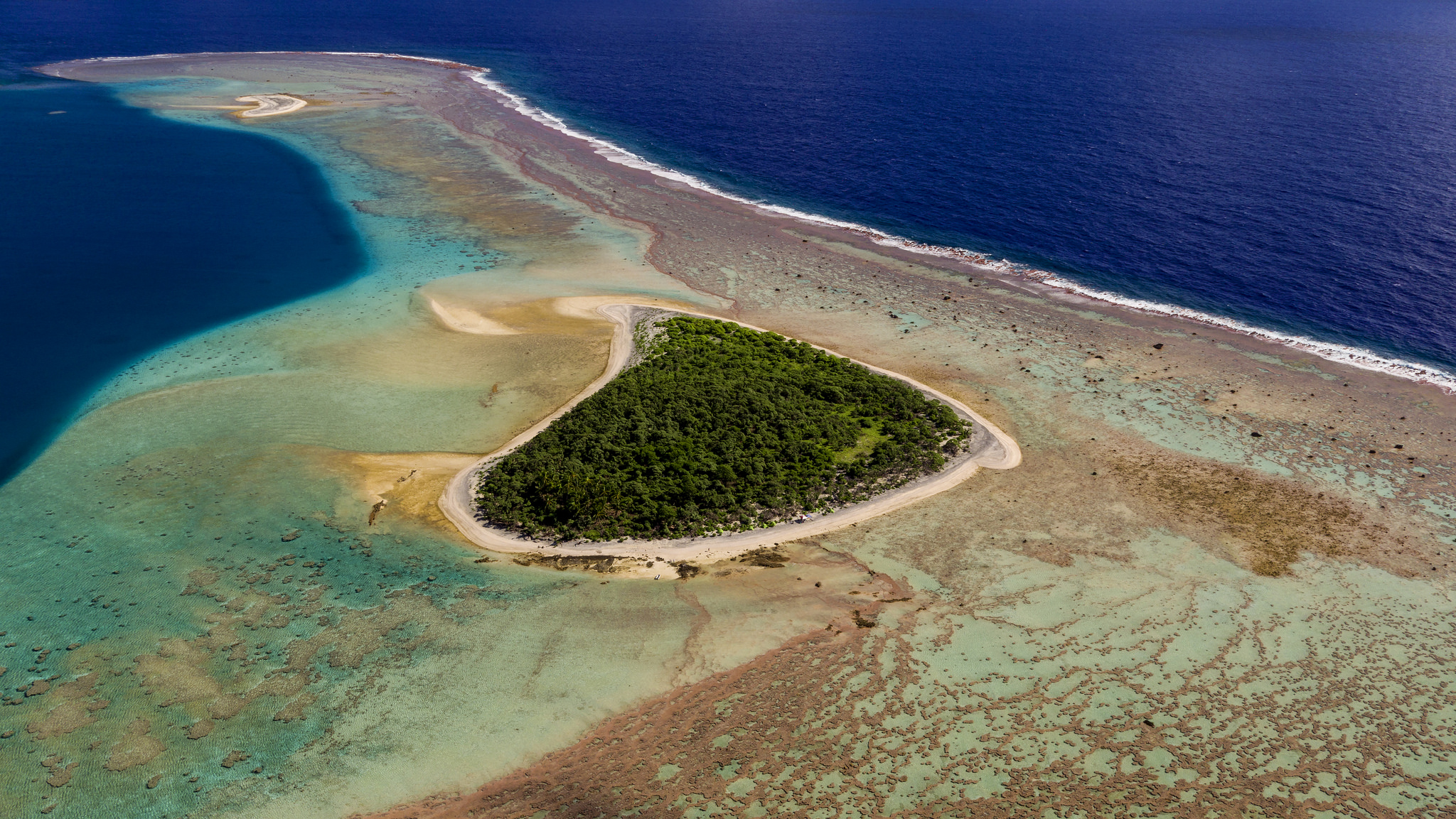 Остров кавер. Атолл Нукуоро. Атолл Рокас. Атолл Розе, американское Самоа. Атолл в тихом океане.