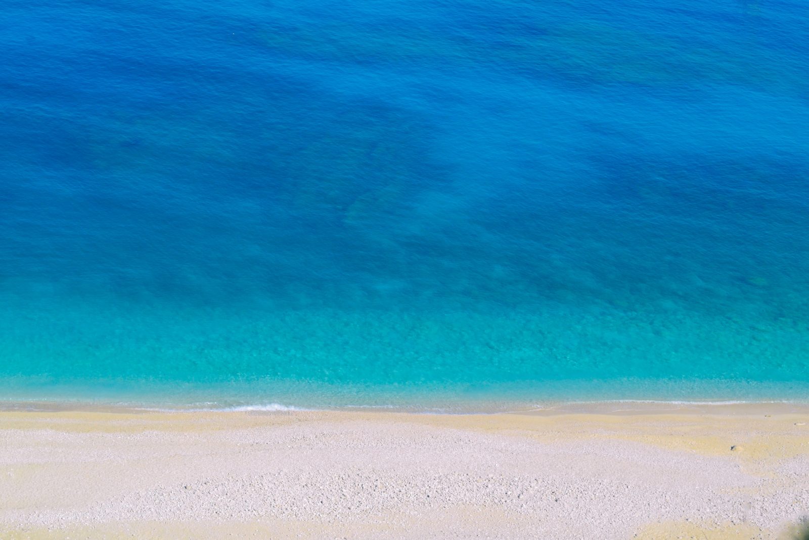 bay-beach-coastline-722669