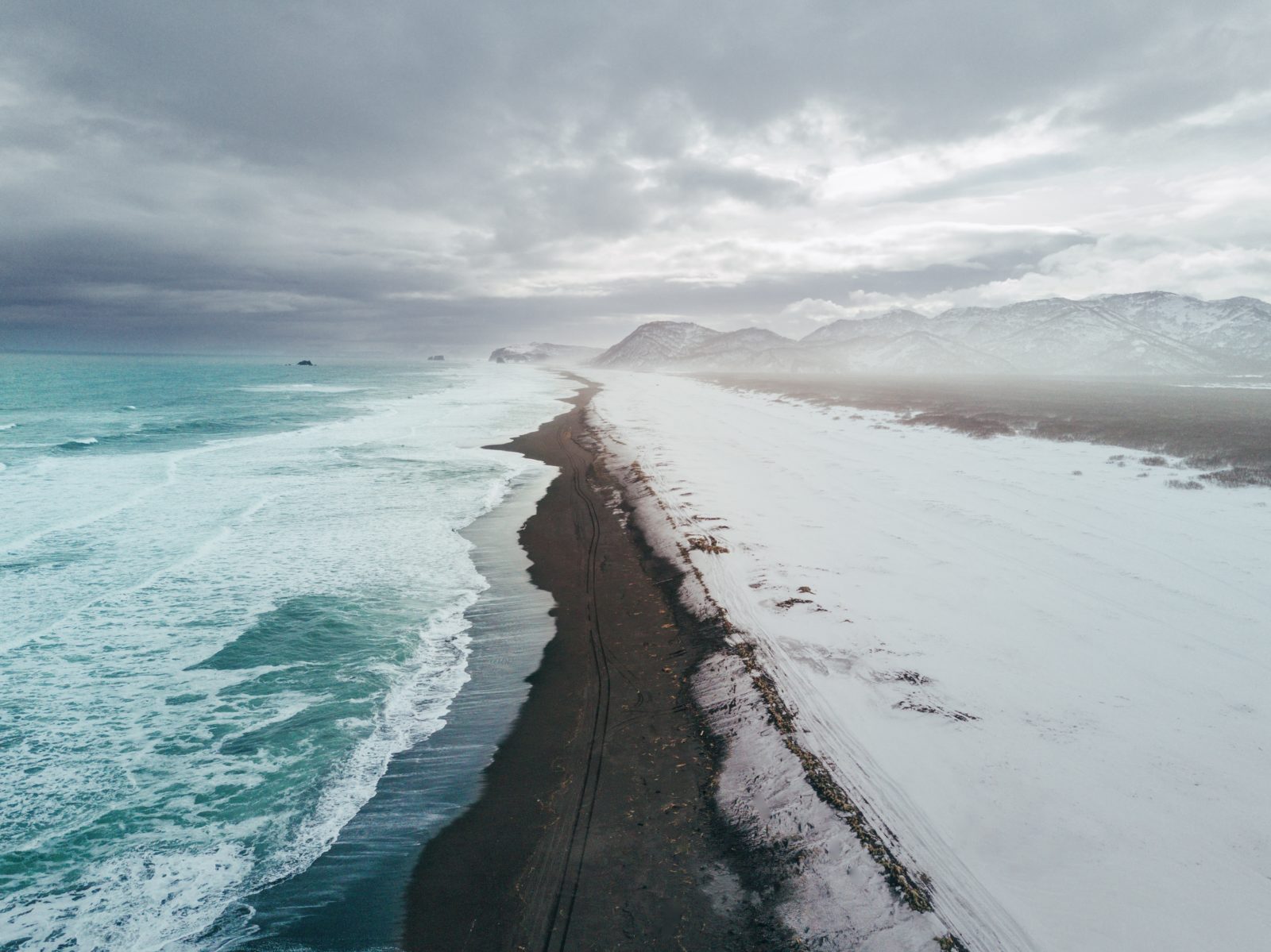 aerial-shot-beach-bird-s-eye-view-1553960