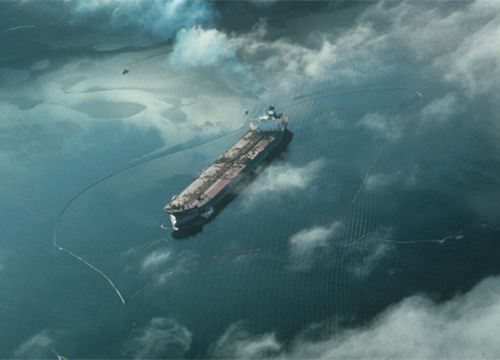 exxon-valdez-boom-response-from-air_noaa_980