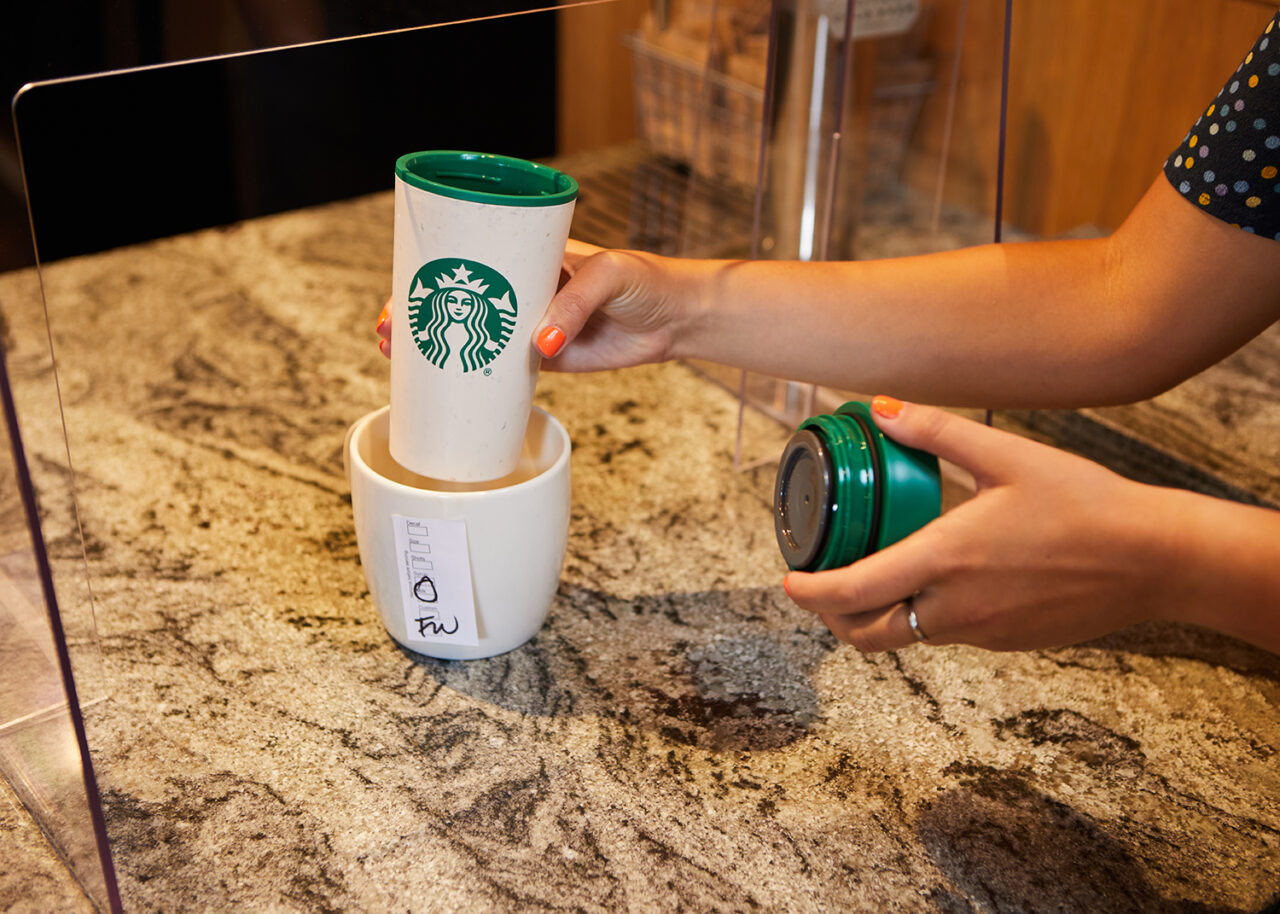 SBX20210607-Starbucks-Reusable-Cup-Process-4-1
