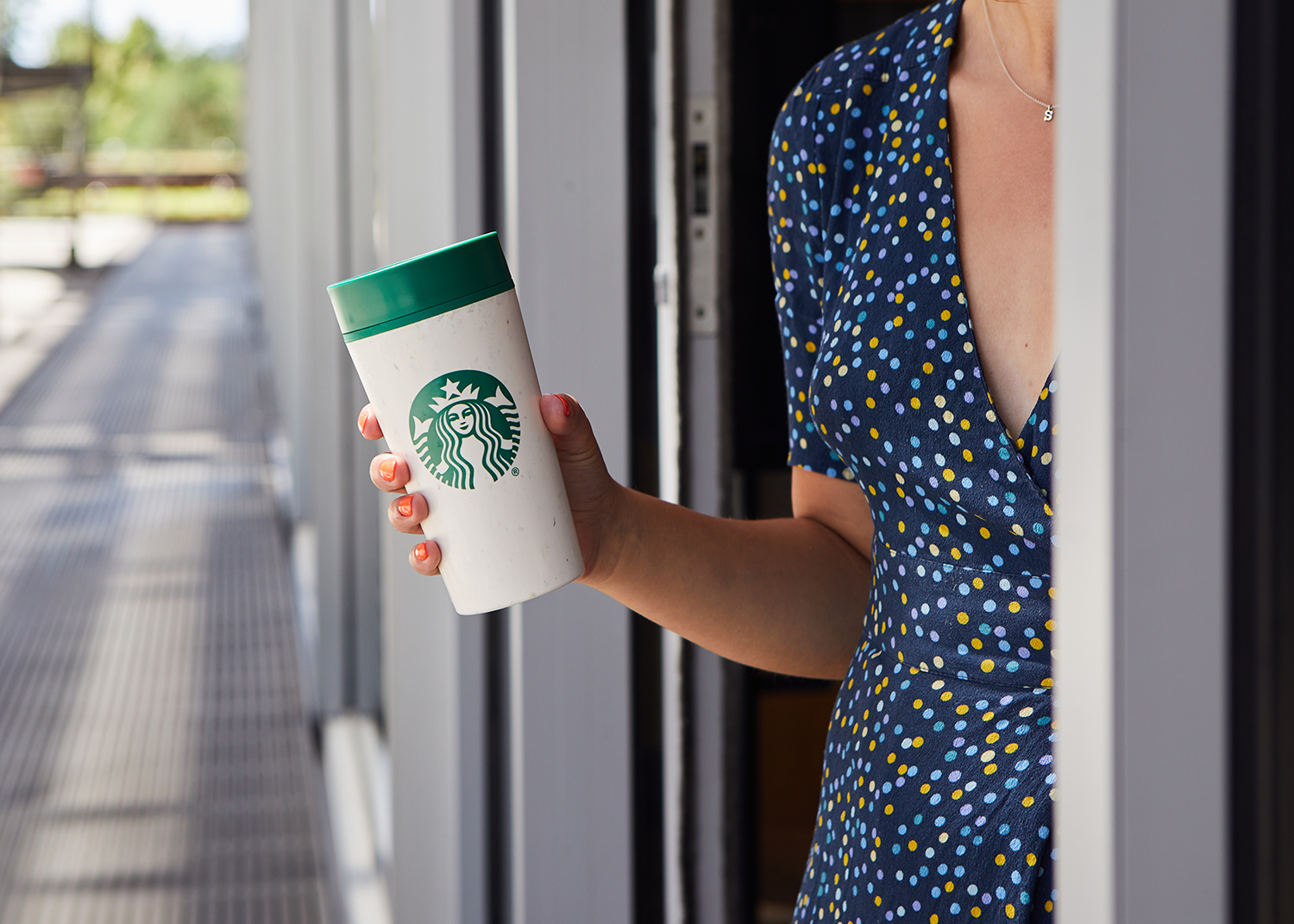 Starbucks partners with Ocean Conservancy to welcome reusables